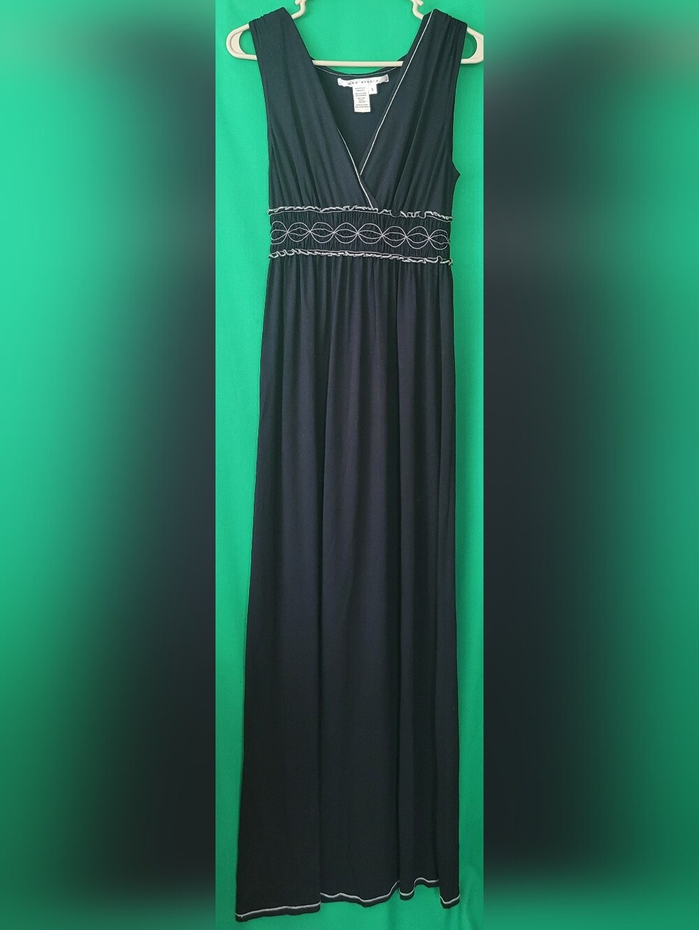 Max Studio Black Sleeveless Maxi Dress Embroidered Waist Stretchy Sz Small Boho